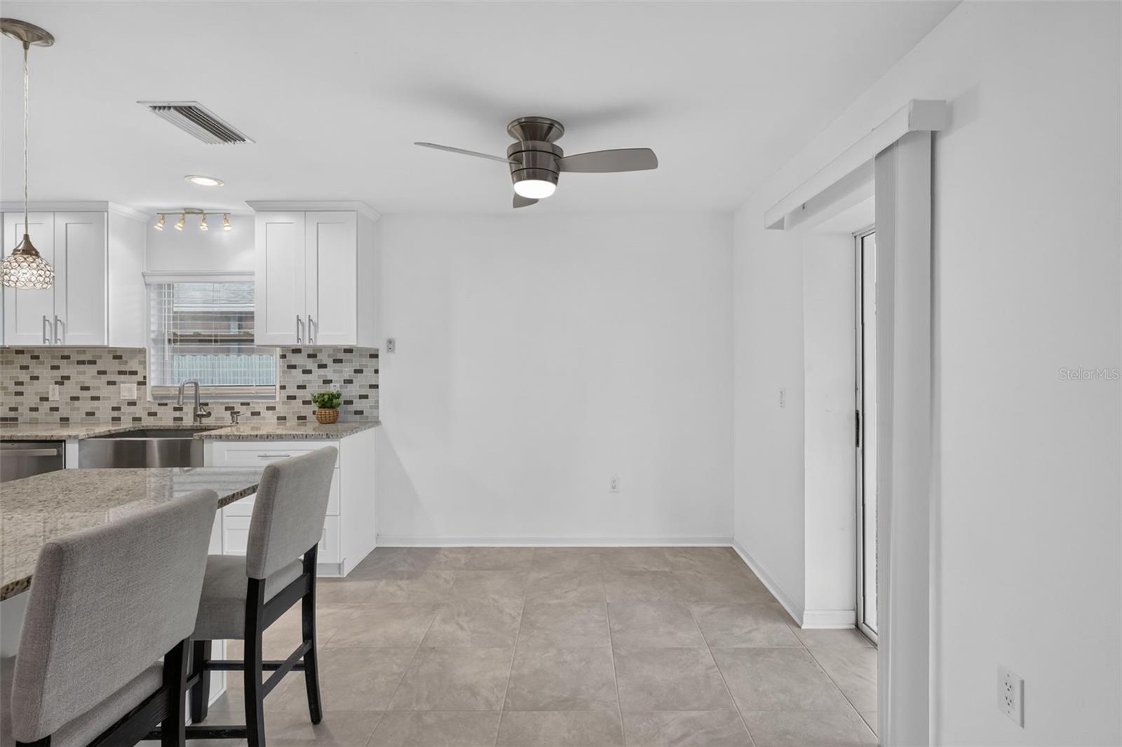LAKE SARASOTA - Residential