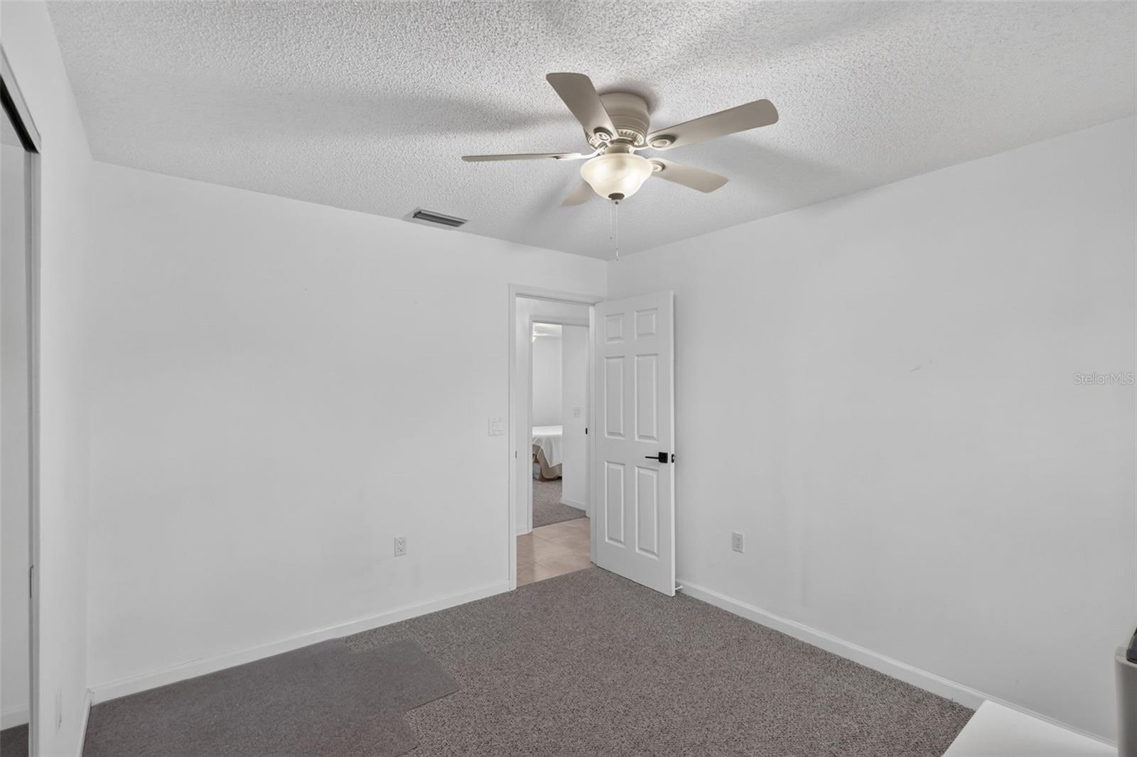 LAKE SARASOTA - Residential