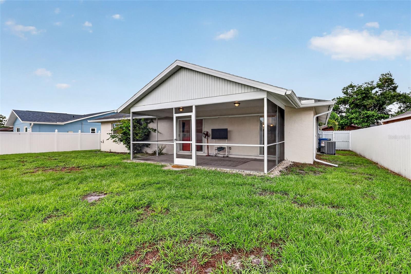 LAKE SARASOTA - Residential
