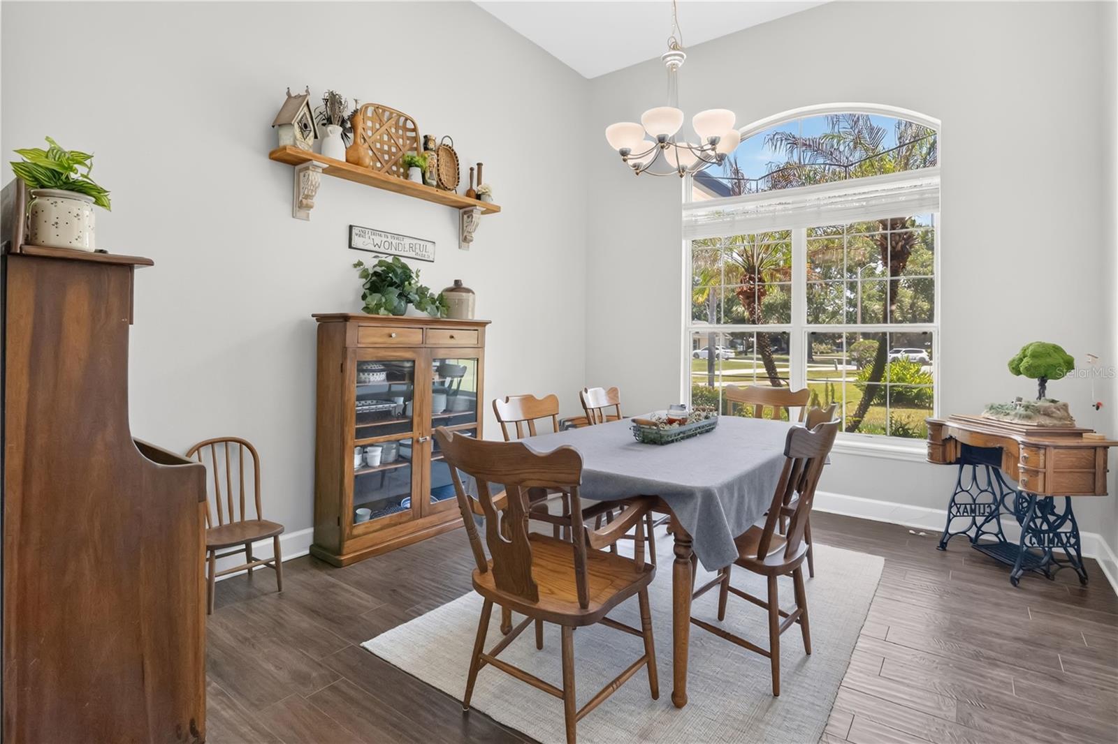 GREATER COUNTRY ESTATES - Residential