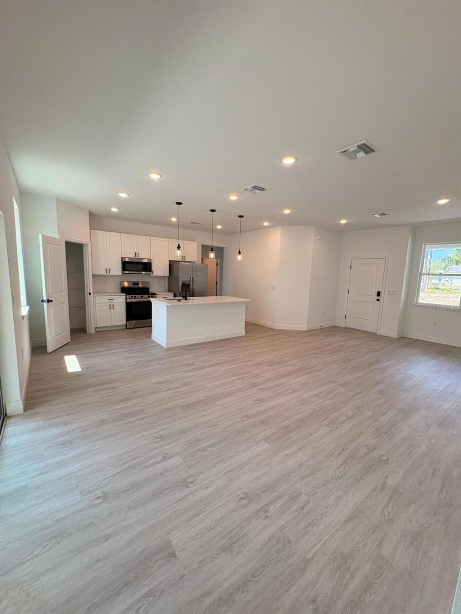CITRUS SPGS UNIT 14 - Residential
