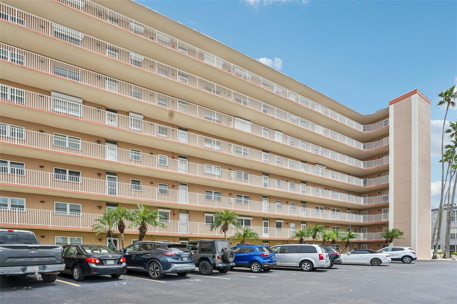 SHORE CREST BLDG - Residential