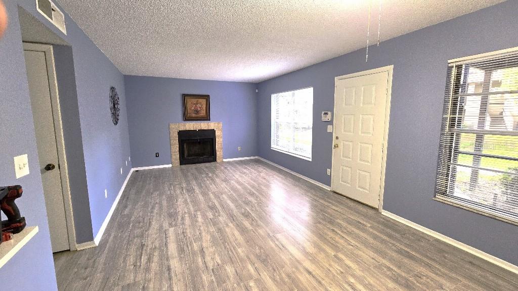 NORTH OAKS CONDO III - Residential