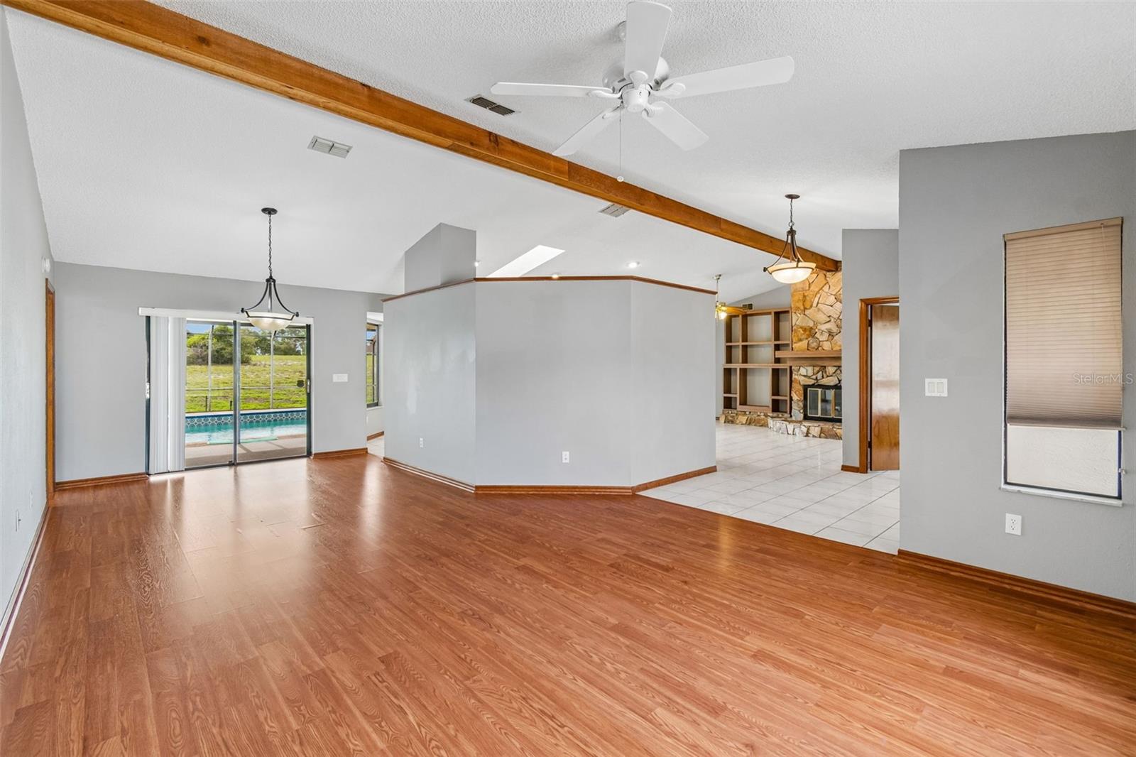 SPRING HILL - Residential