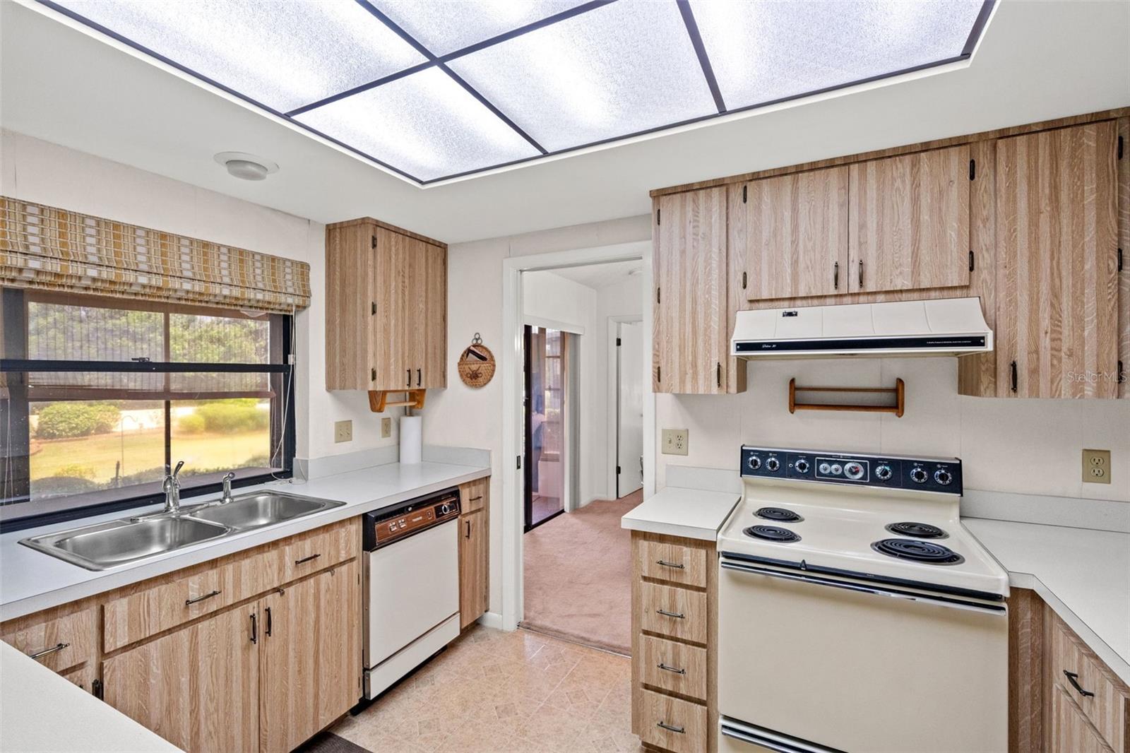 FAIRWAY SPGS - Residential
