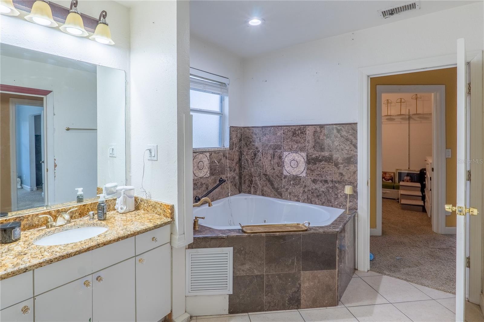 BELLMONT HEIGHTS - Residential