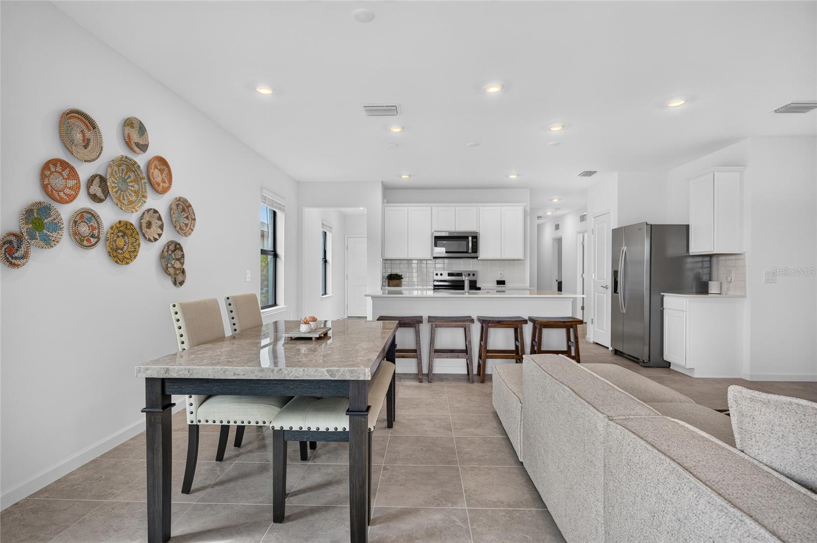 AVANTI/WATERSIDE - Residential