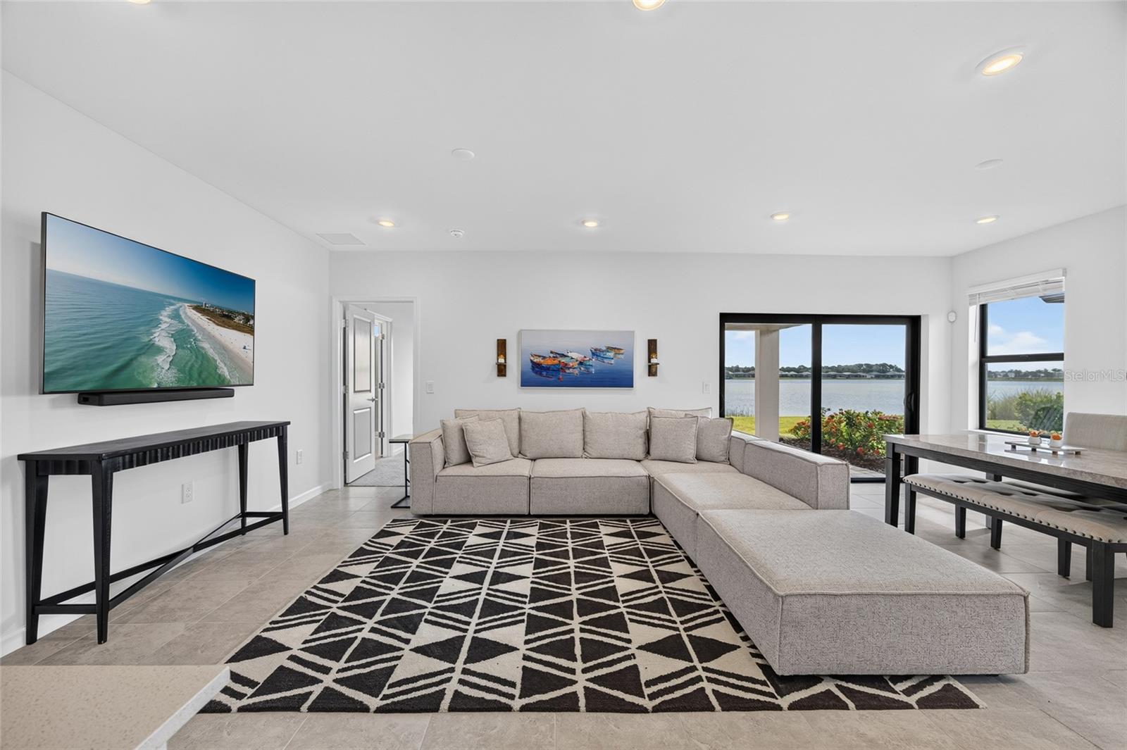 AVANTI/WATERSIDE - Residential