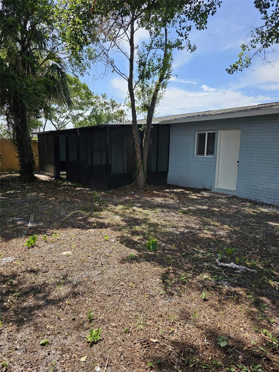 SKY LAKE - Residential Lease