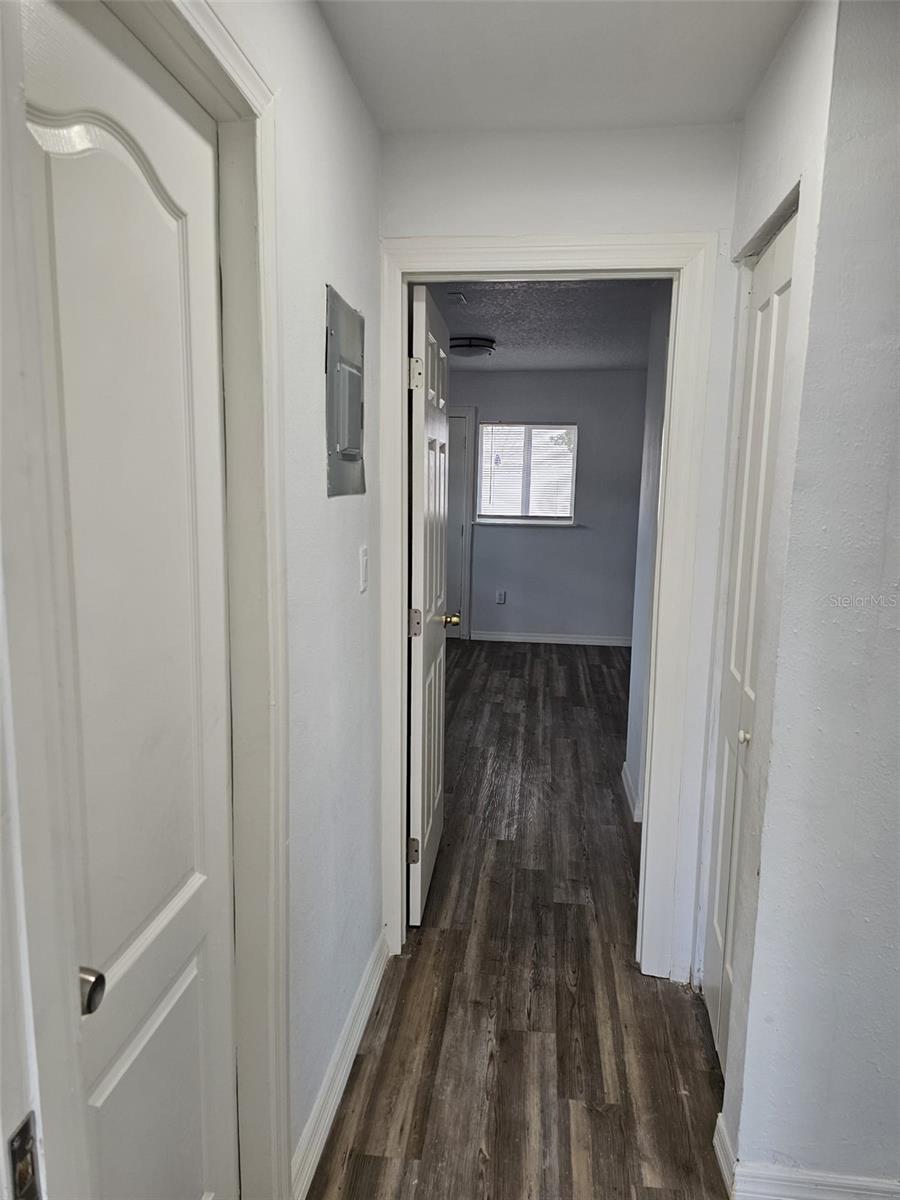 SKY LAKE - Residential Lease