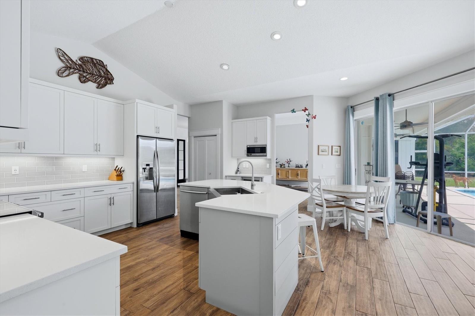 COUNTRY CREEK - Residential