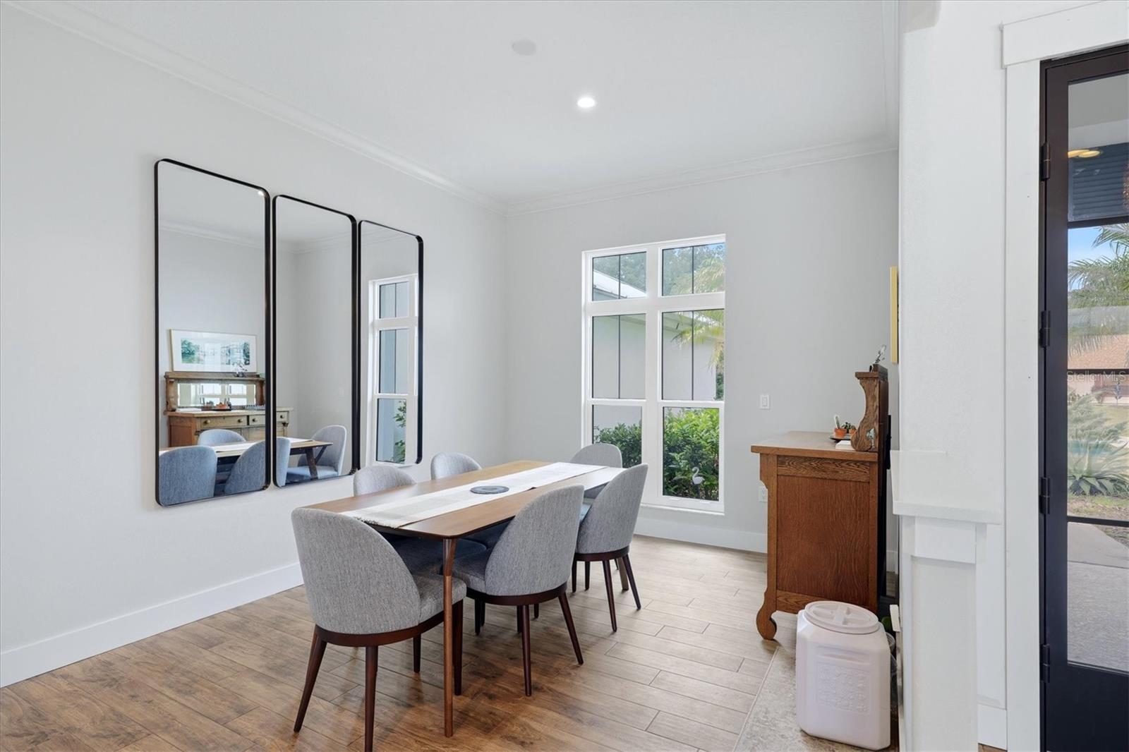 COUNTRY CREEK - Residential
