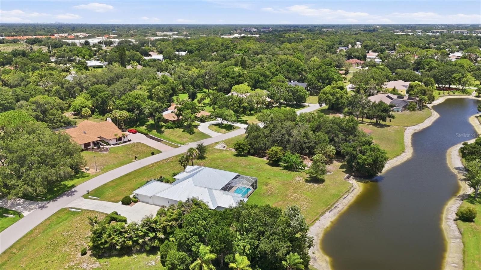 COUNTRY CREEK - Residential