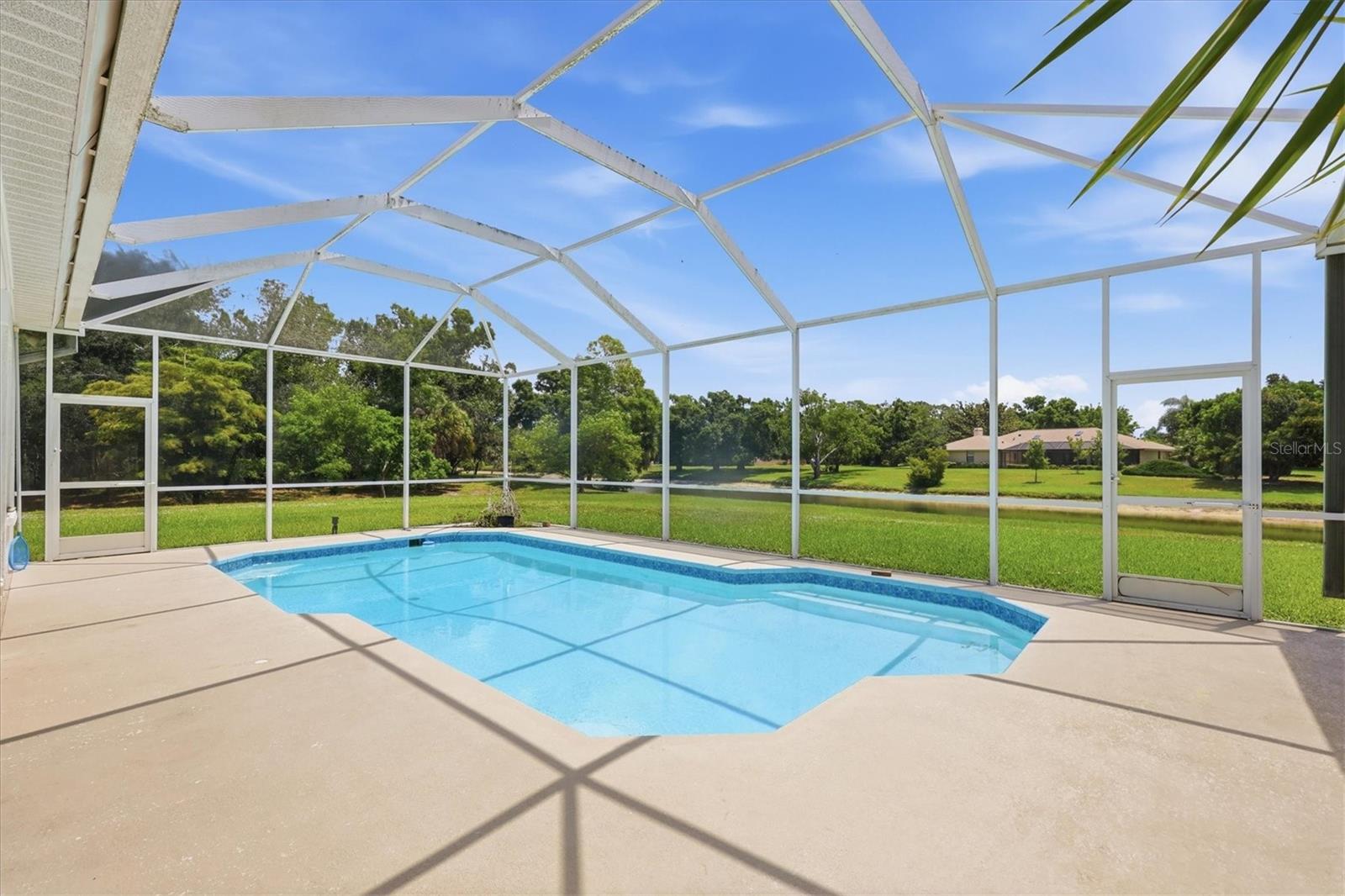 COUNTRY CREEK - Residential
