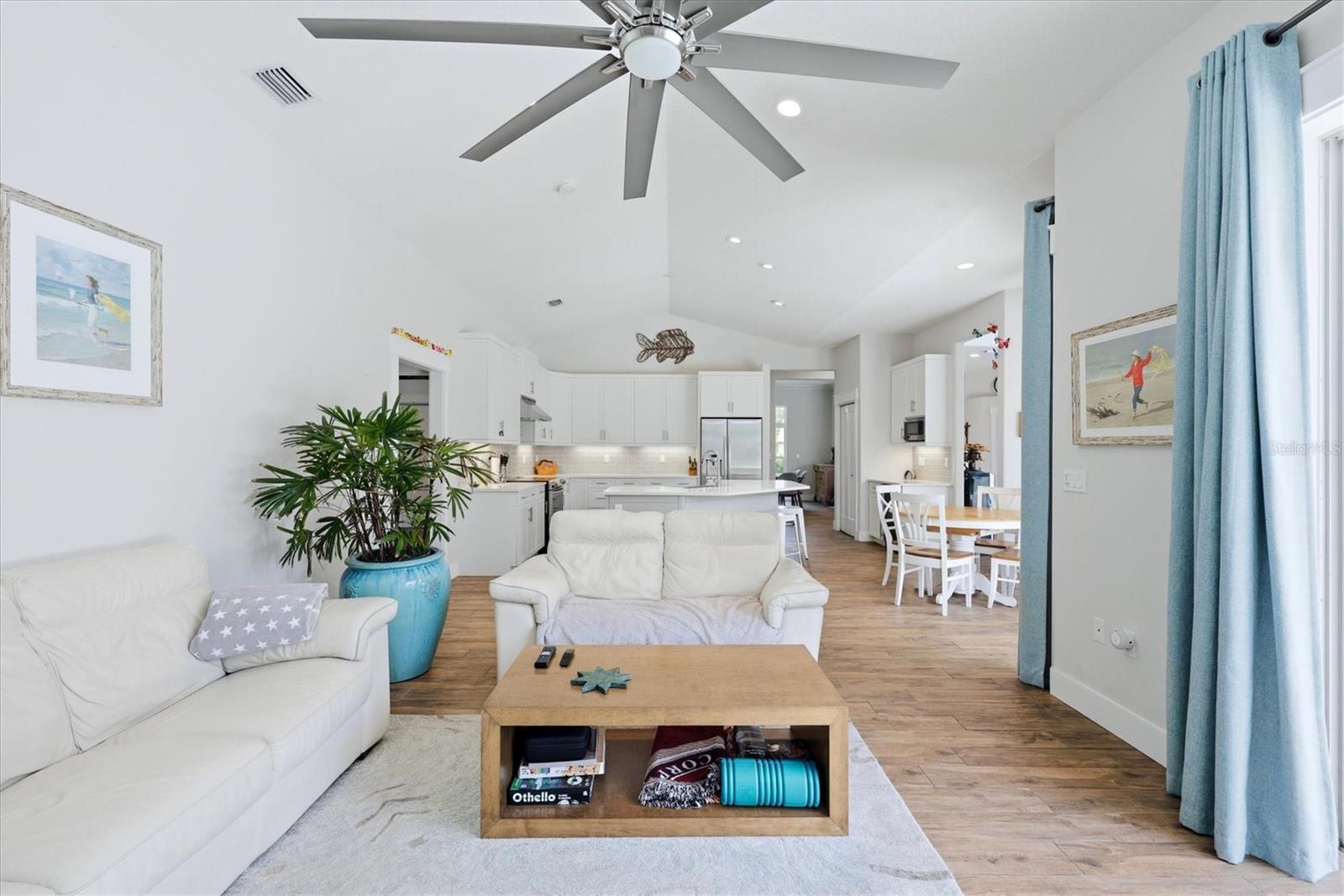COUNTRY CREEK - Residential
