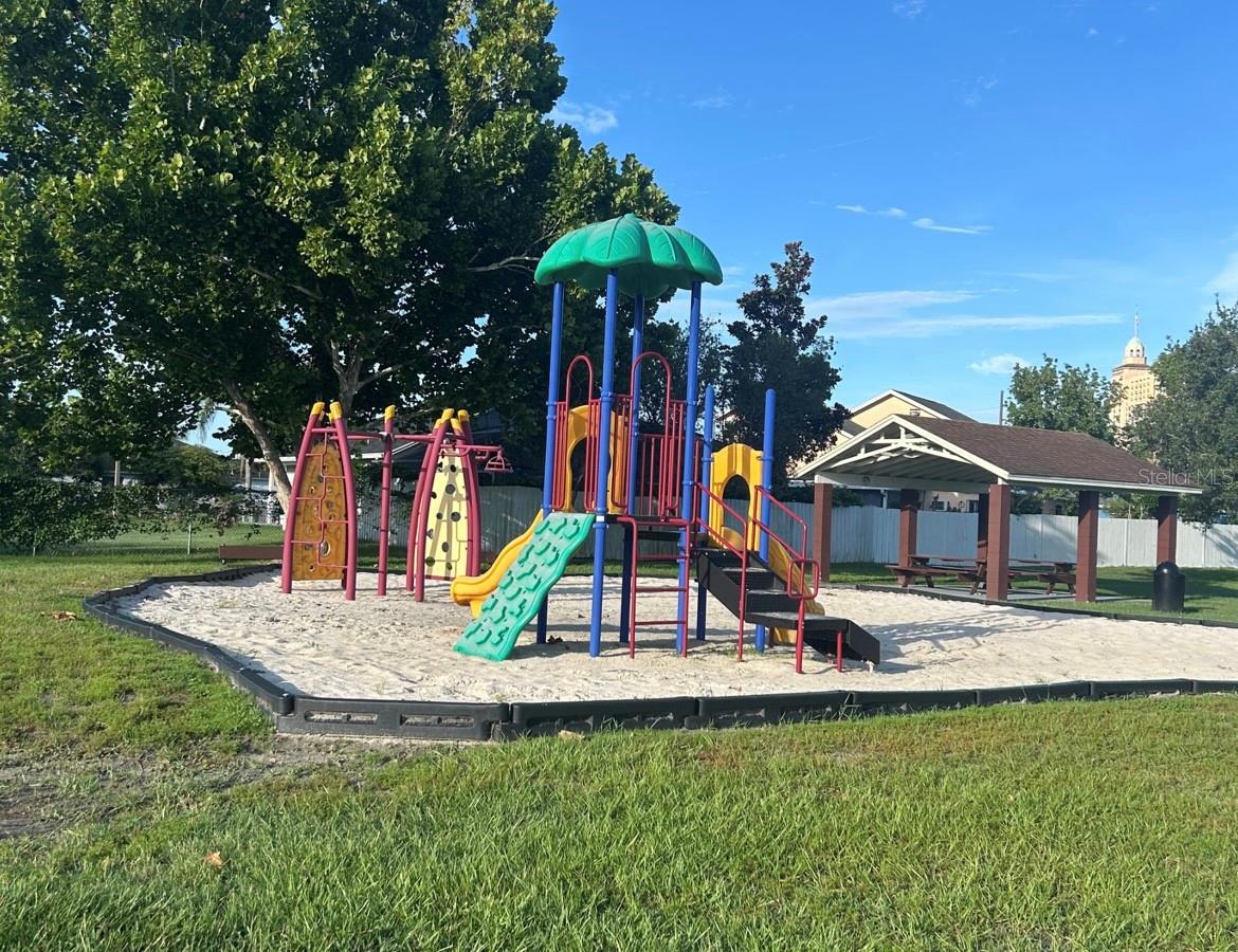 SKY LAKE - Residential
