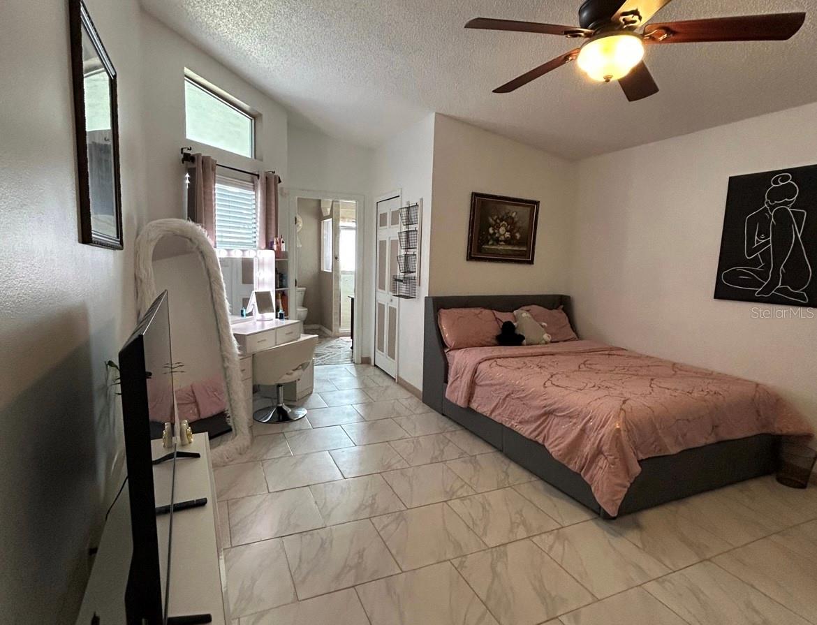 SKY LAKE - Residential