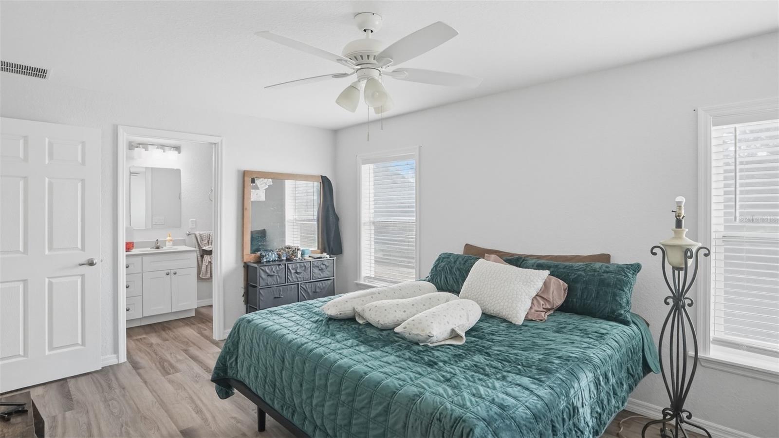 SILVER SPGS SHORES UN 31 - Residential