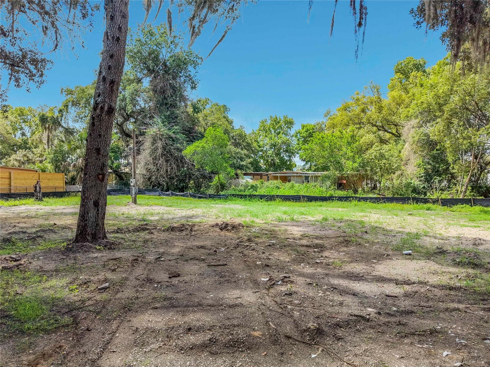 EAST PINE ACRES - Land