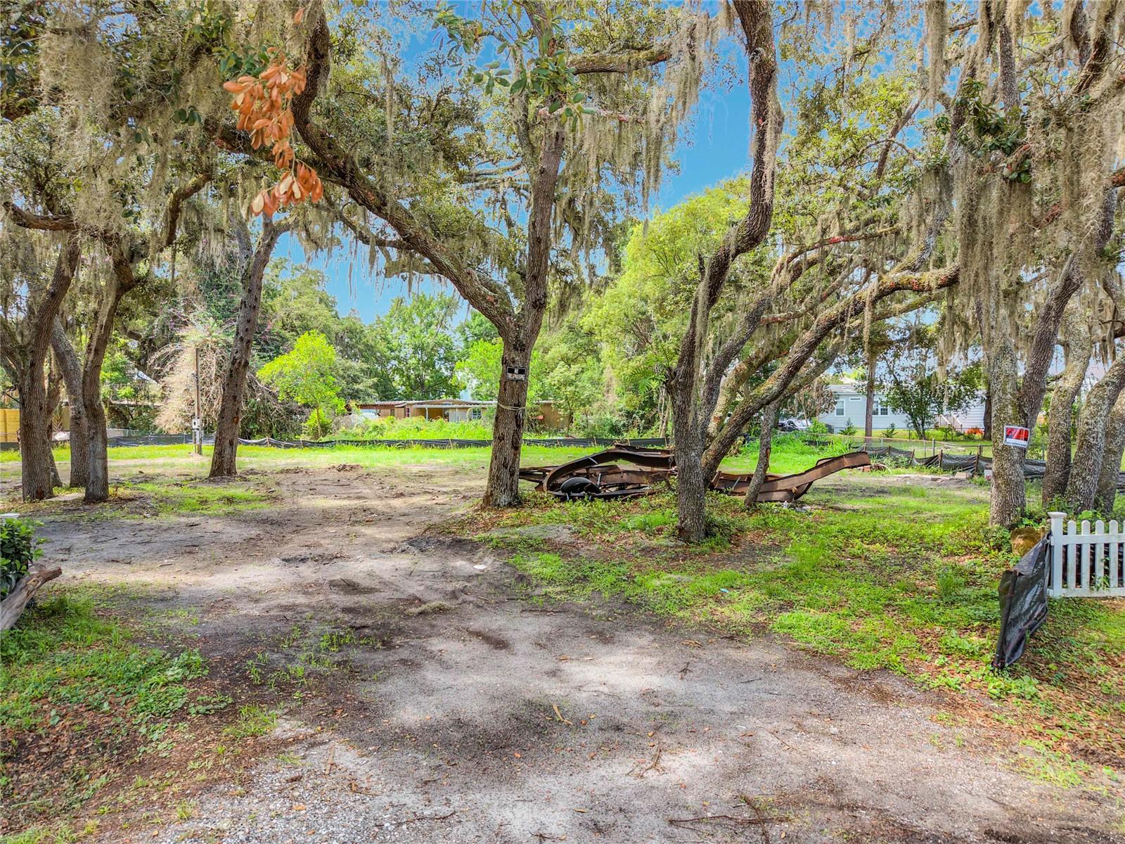 EAST PINE ACRES - Land
