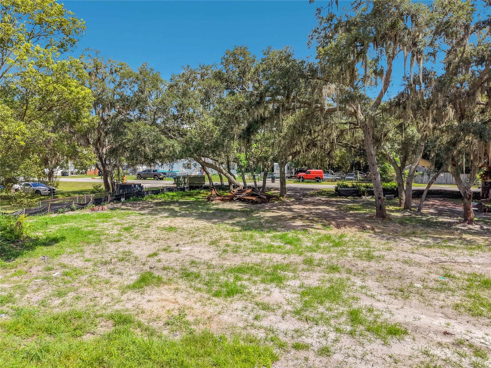 EAST PINE ACRES - Land