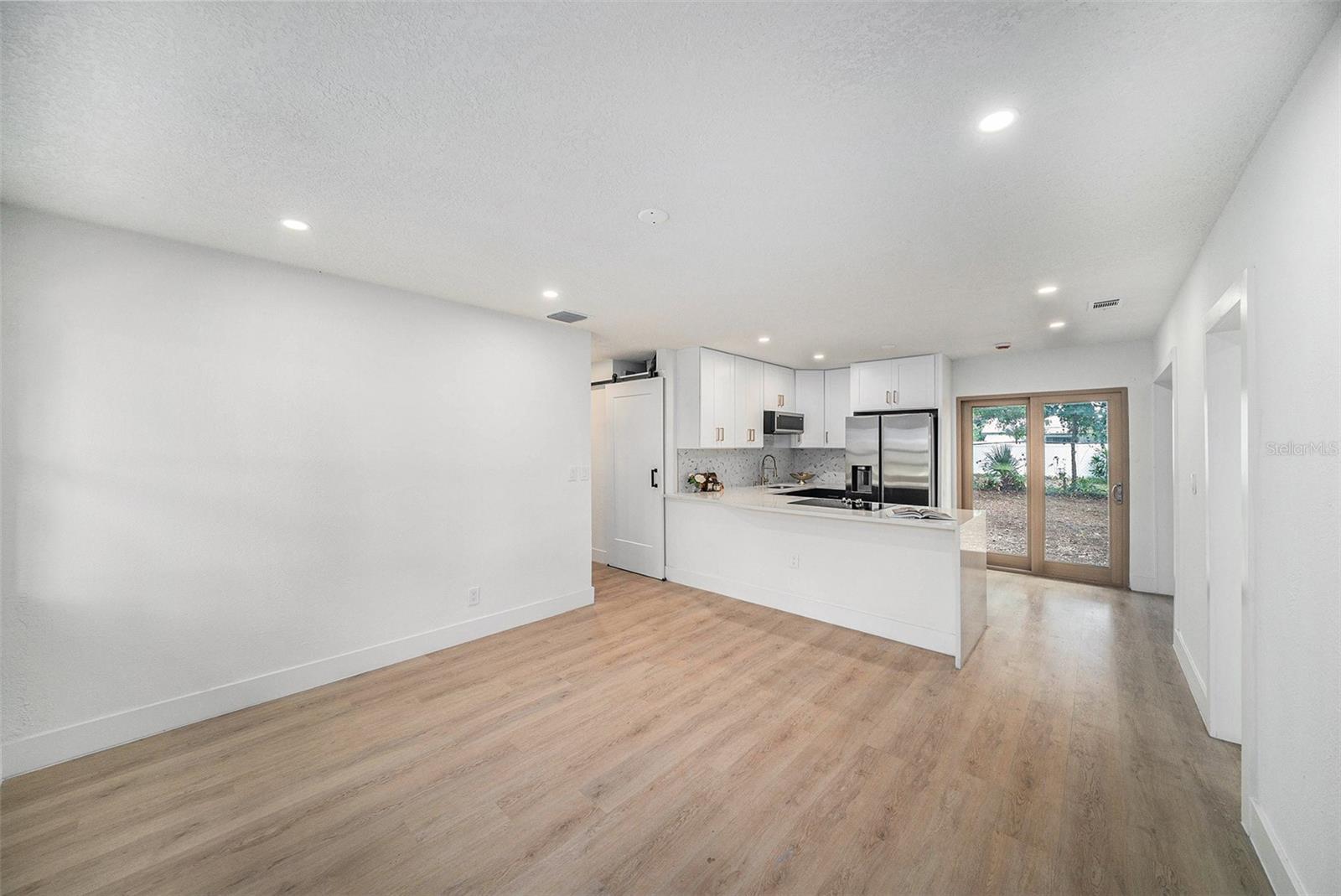 GANDY MANOR - Residential Lease