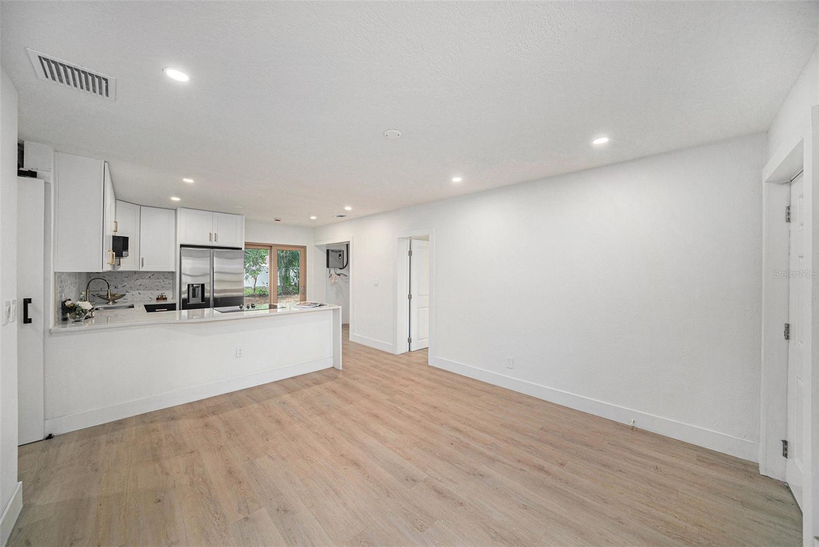 GANDY MANOR - Residential Lease