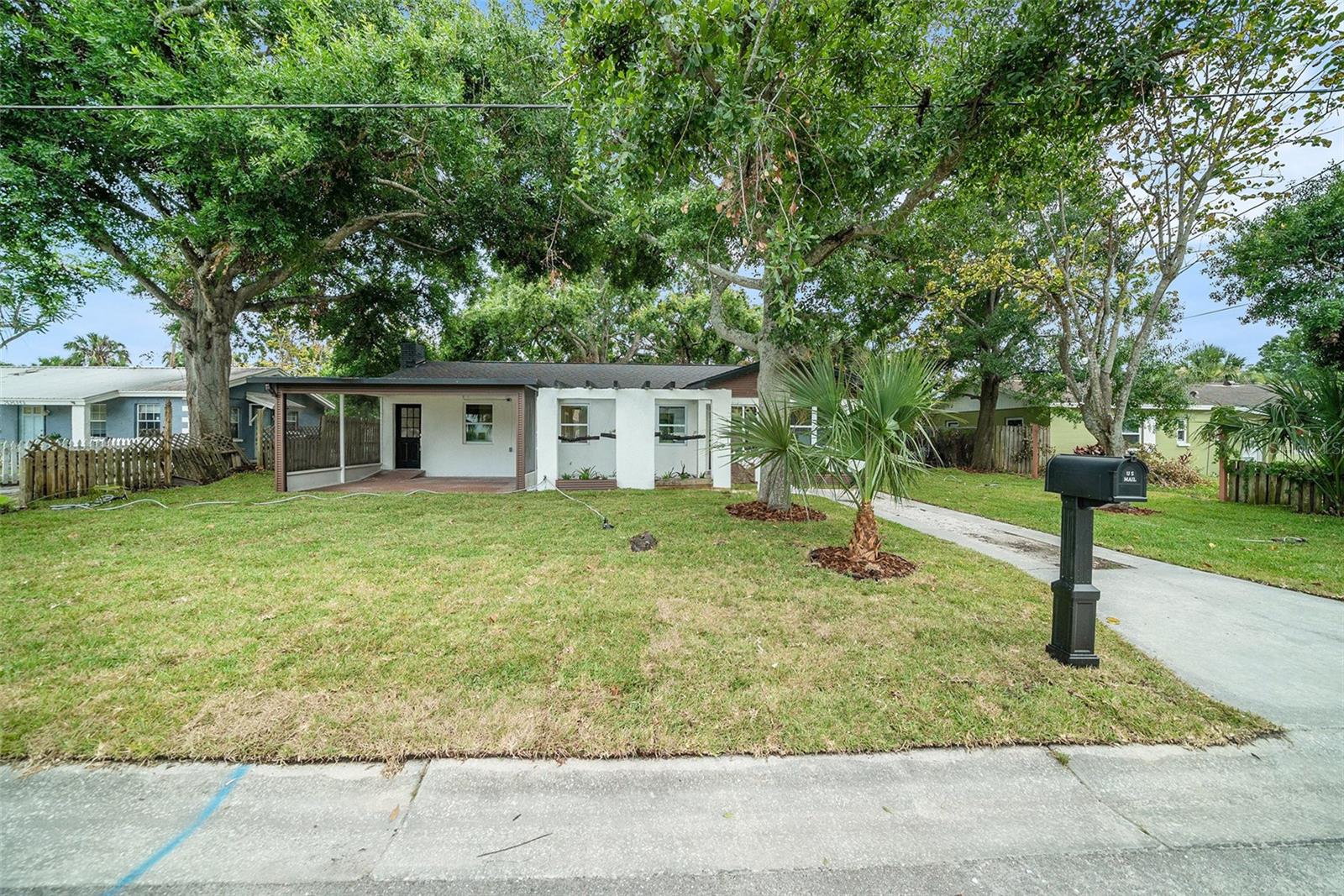GANDY MANOR - Residential Lease