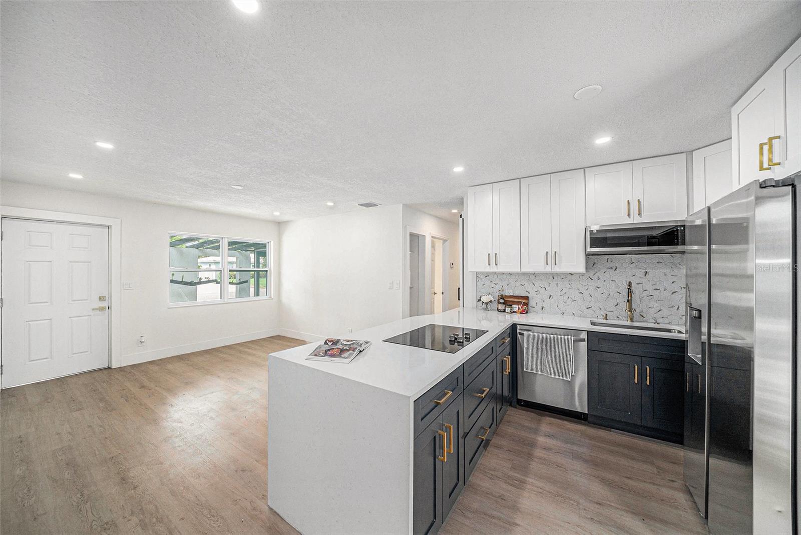GANDY MANOR - Residential Lease