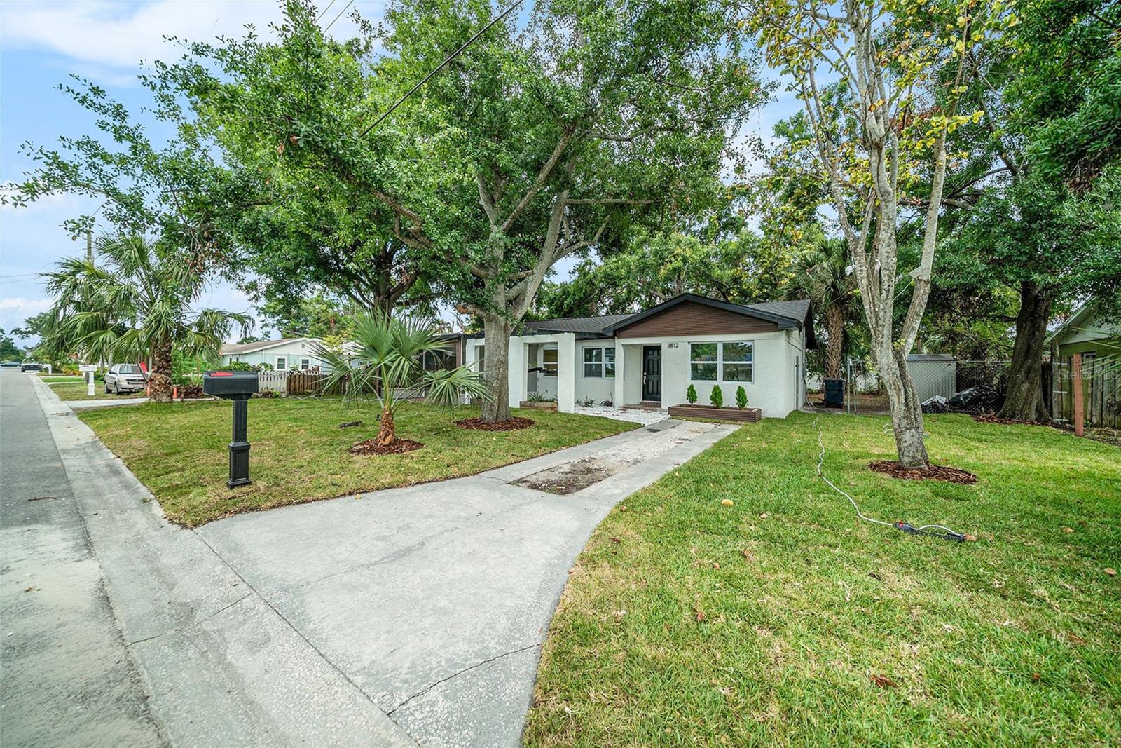 GANDY MANOR - Residential Lease