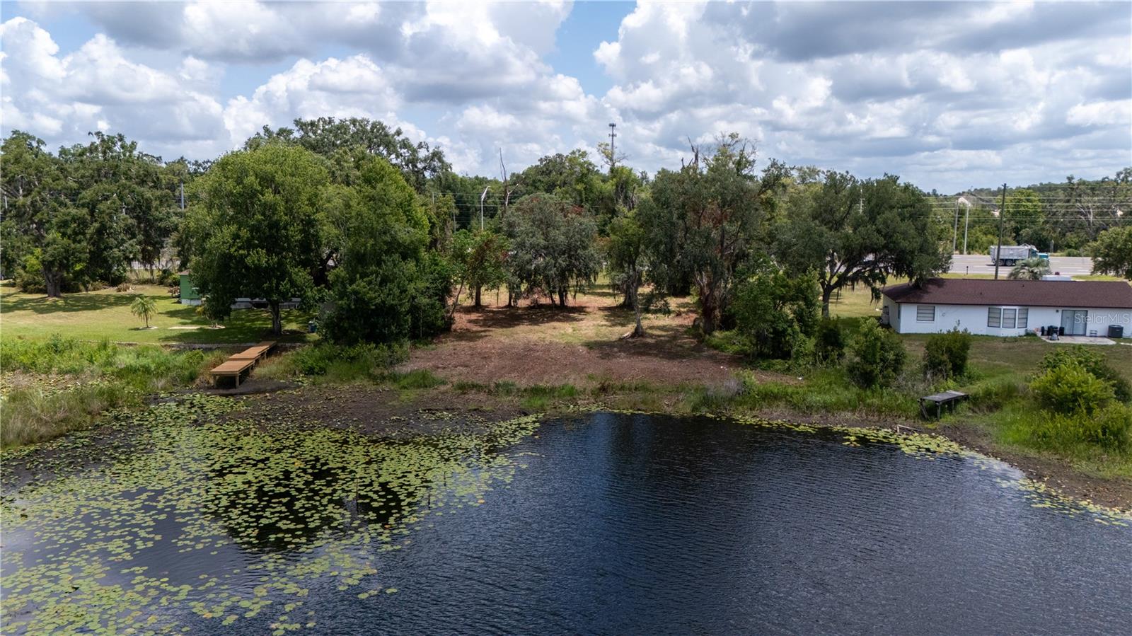 ACREAGE - Land