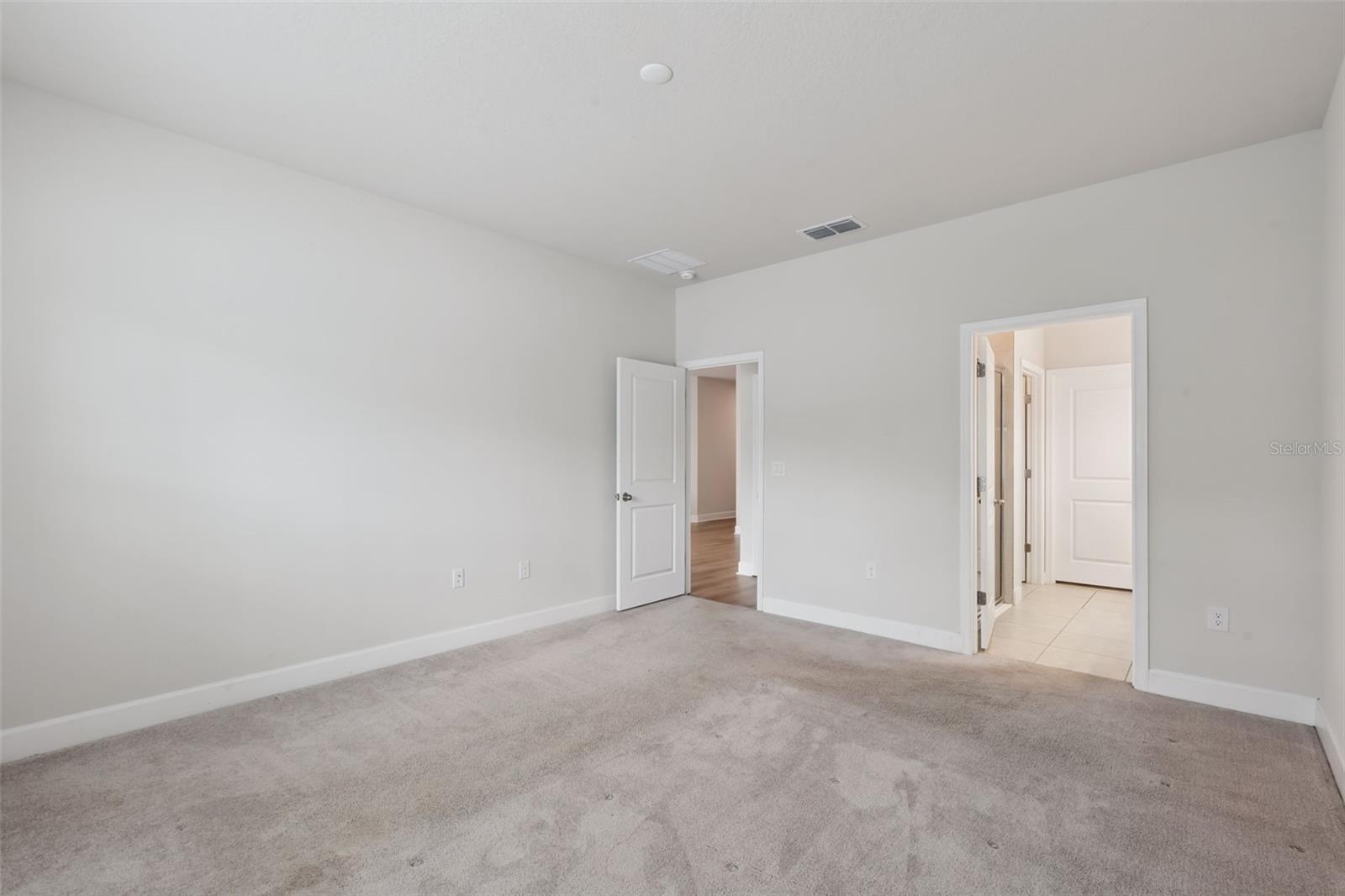DORA LANDINGS - Residential
