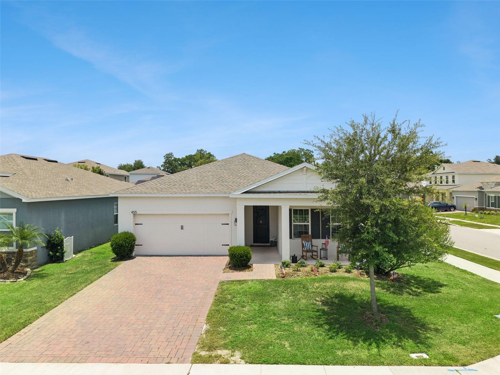 DORA LANDINGS - Residential