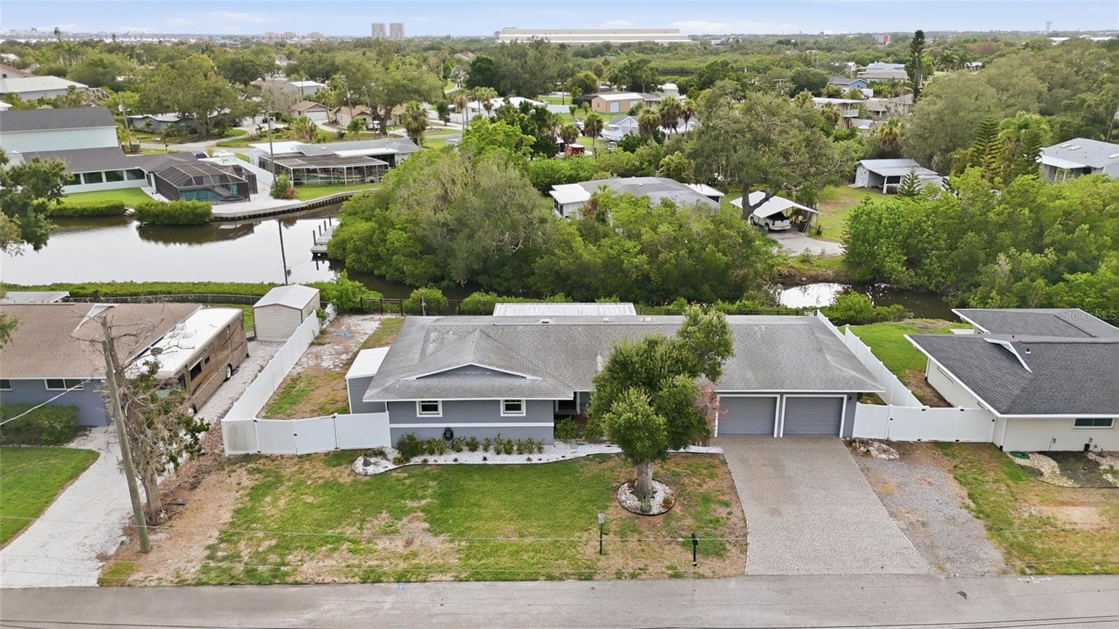 LEFFINGWELLS SUB - Residential