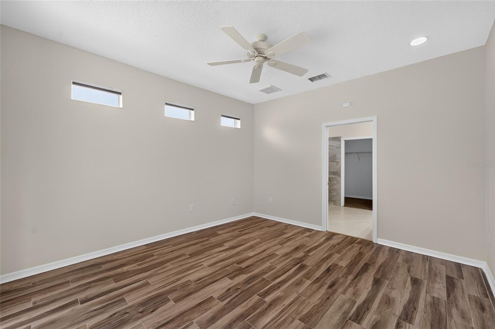 GROVES PH 03 - Residential