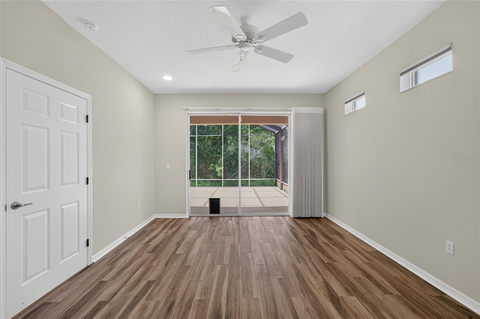 GROVES PH 03 - Residential