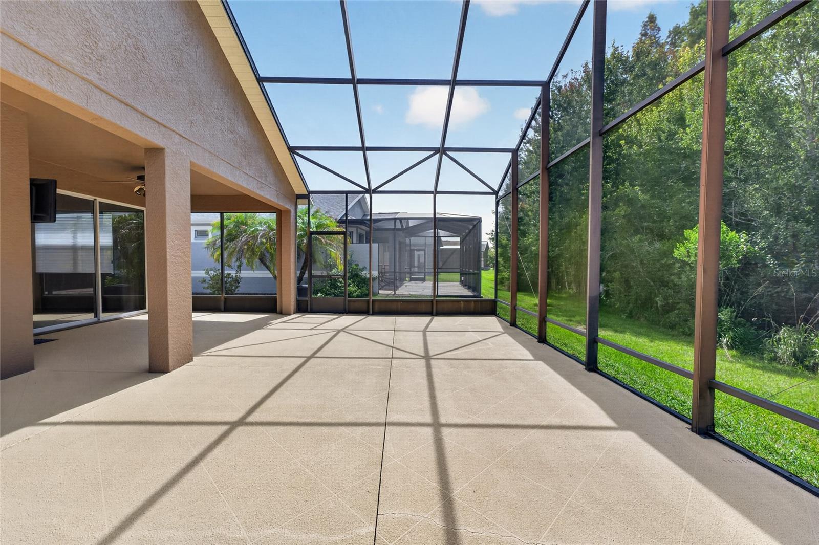 GROVES PH 03 - Residential