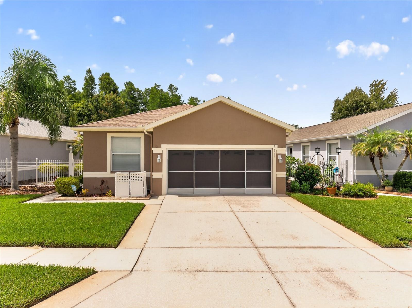 GROVES PH 03 - Residential