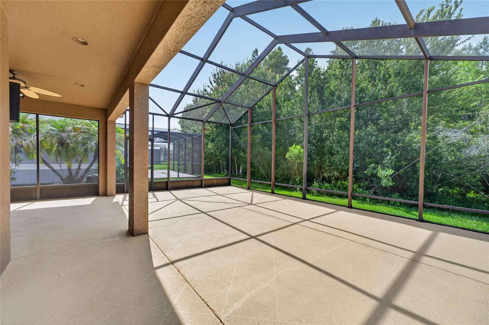 GROVES PH 03 - Residential