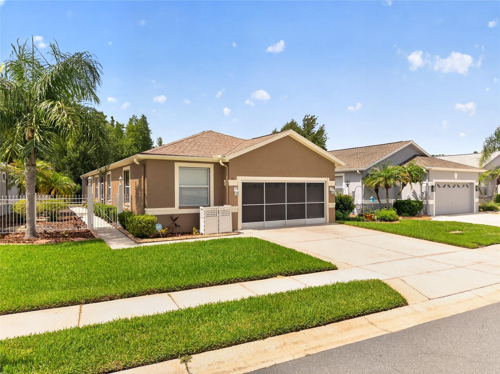 GROVES PH 03 - Residential