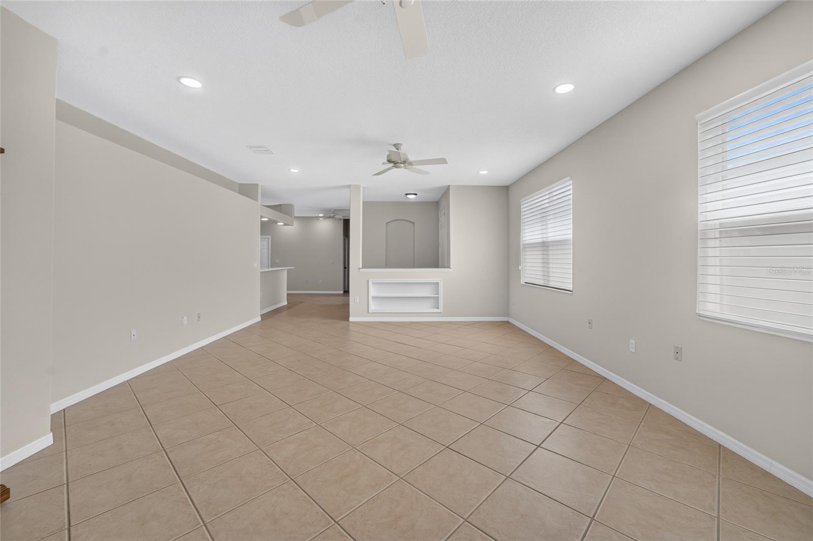GROVES PH 03 - Residential