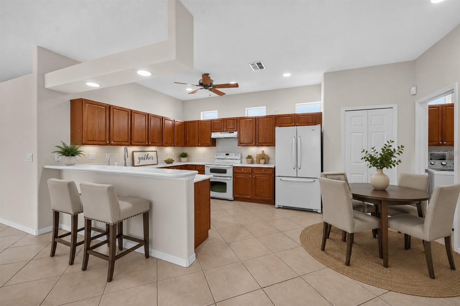 GROVES PH 03 - Residential