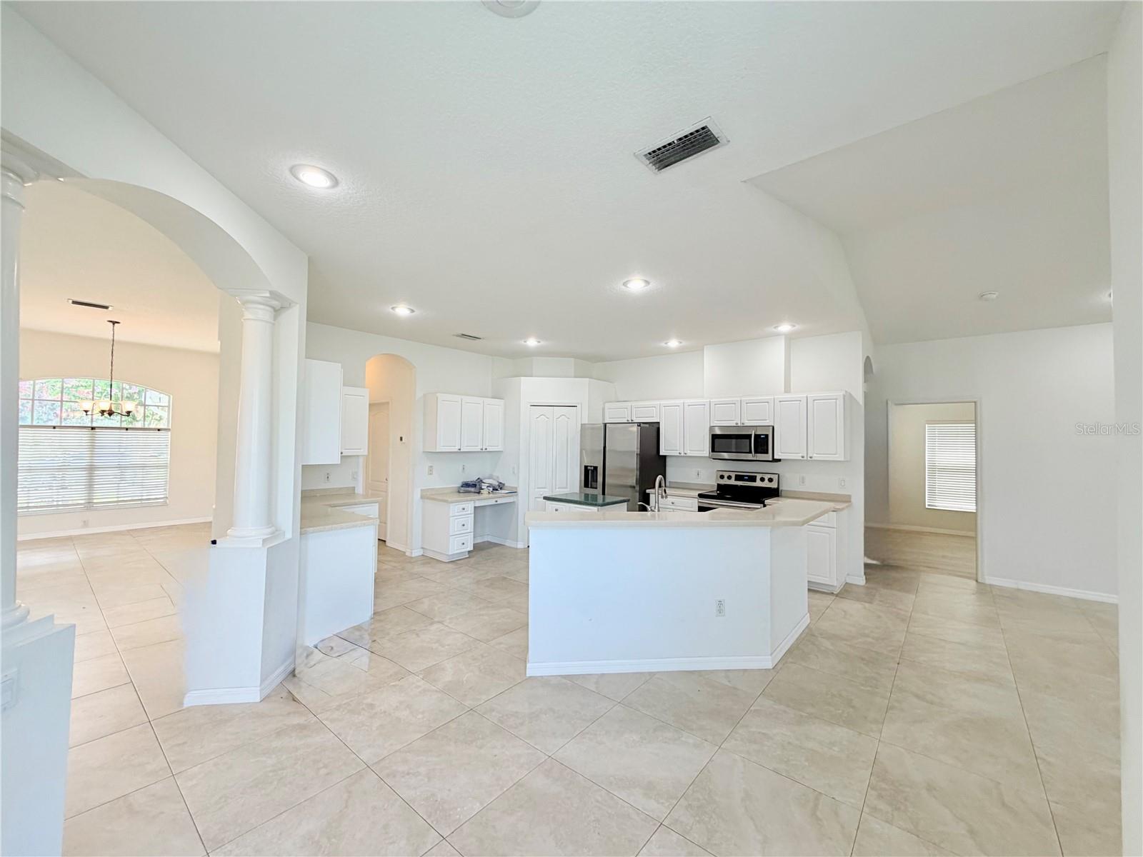 WESTWOOD LAKES PH 2A UNIT 2 - Residential Lease