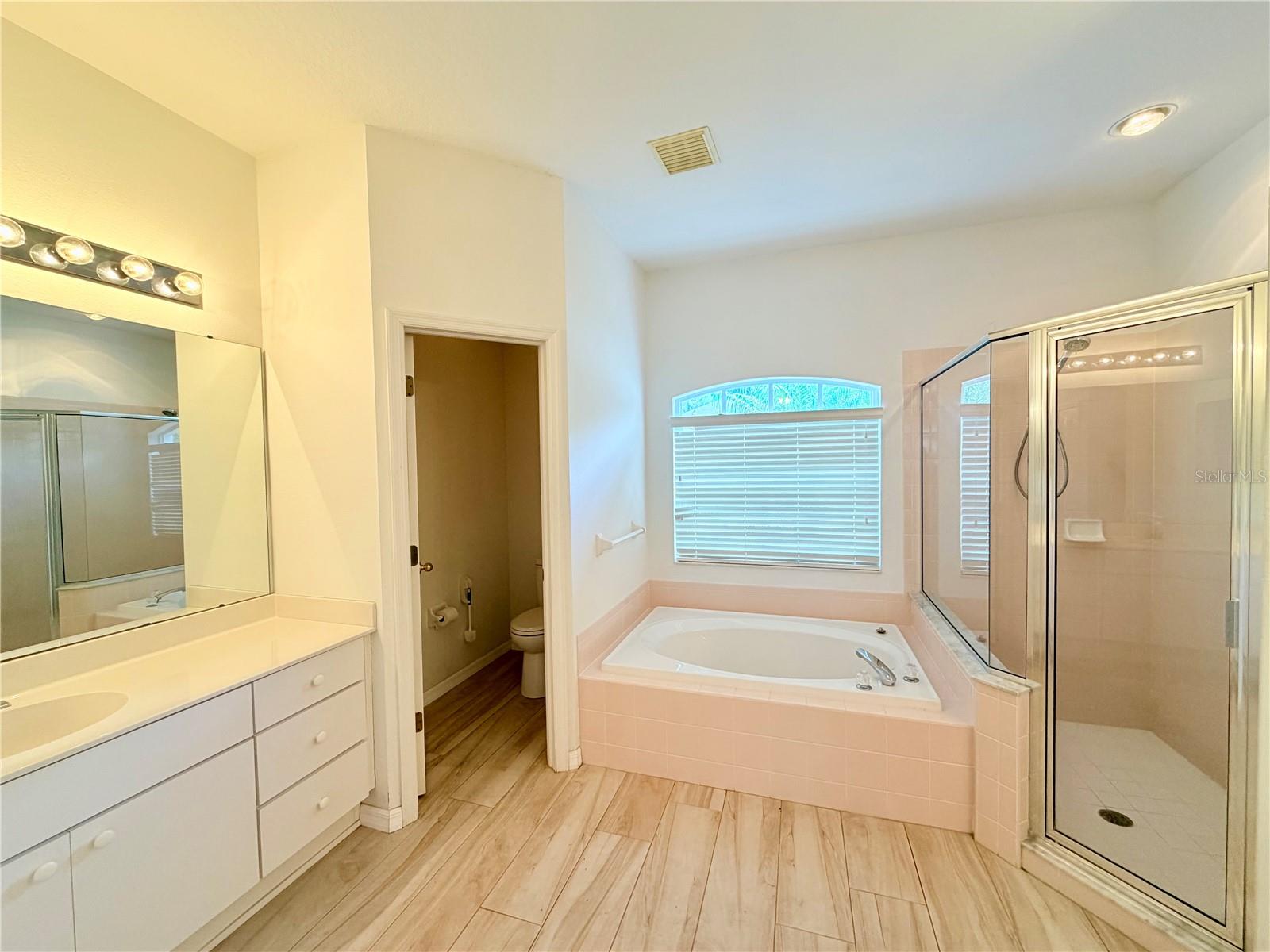 WESTWOOD LAKES PH 2A UNIT 2 - Residential Lease