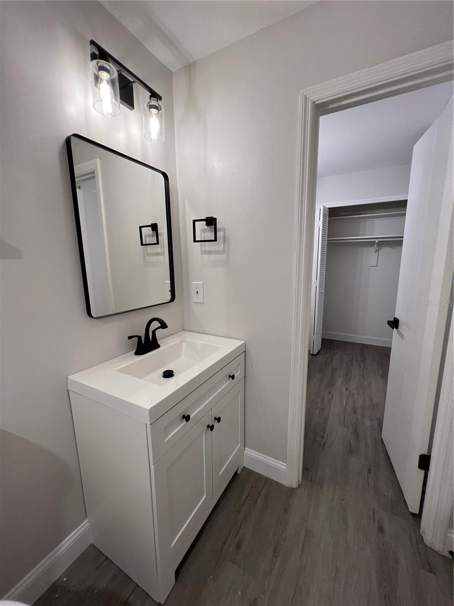 OAKWOOD - Residential Lease