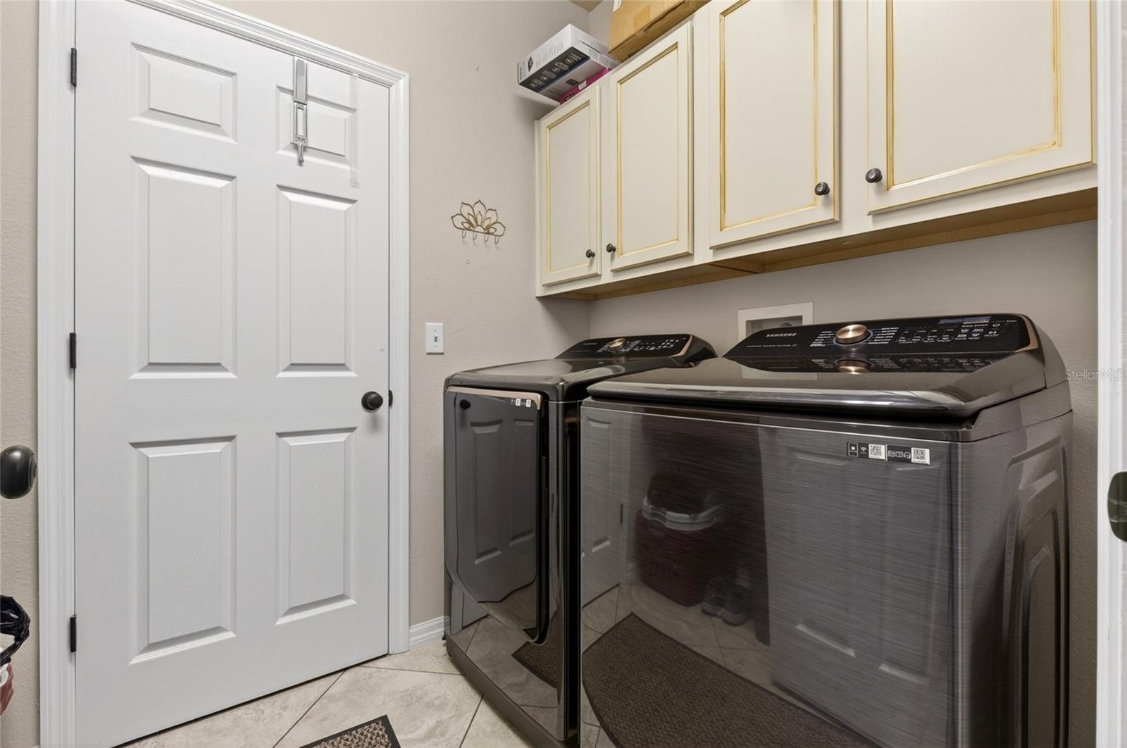 CHERRYRIDGE AT ESTATES - Residential
