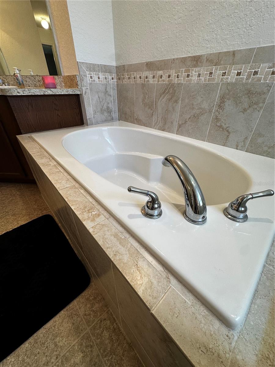 LAKE MARIANA RESERVE PH 1 - Residential Lease