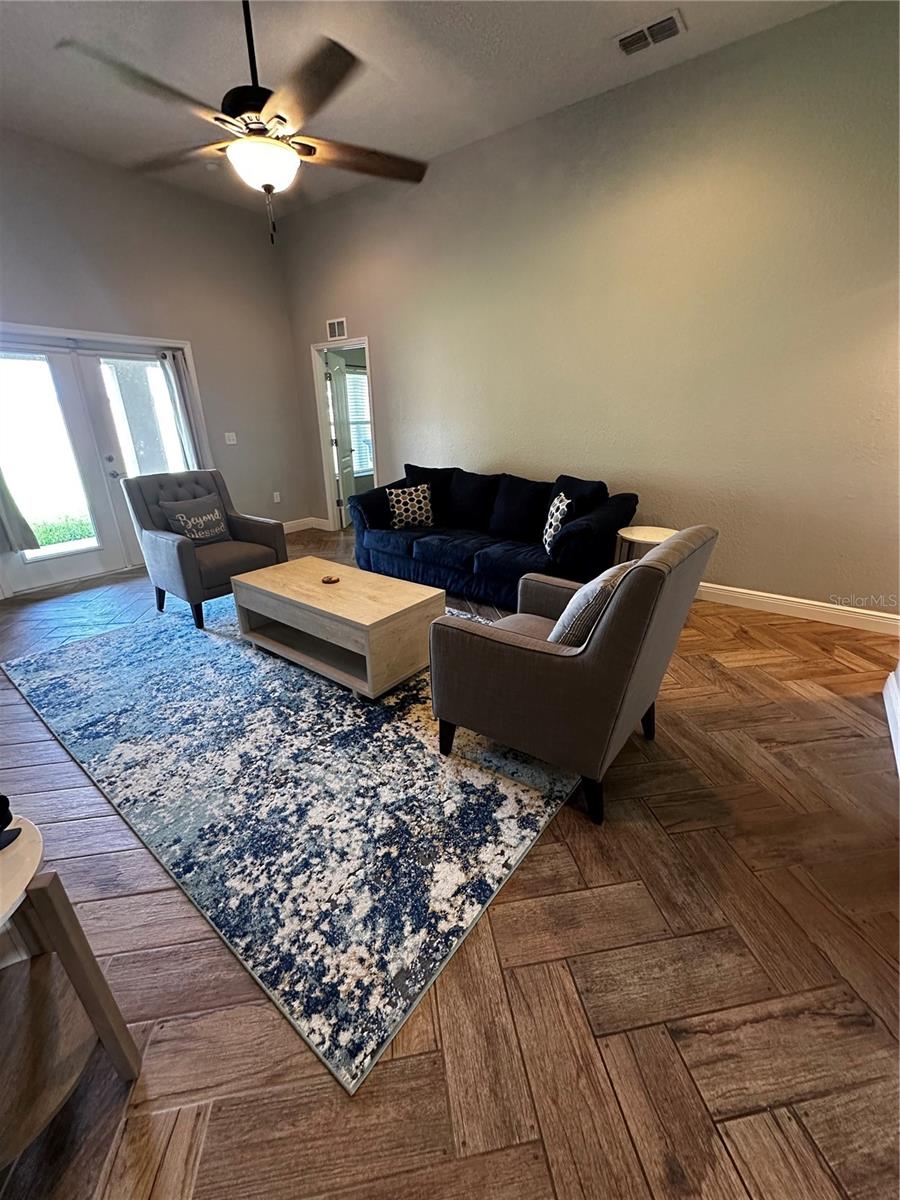LAKE MARIANA RESERVE PH 1 - Residential Lease