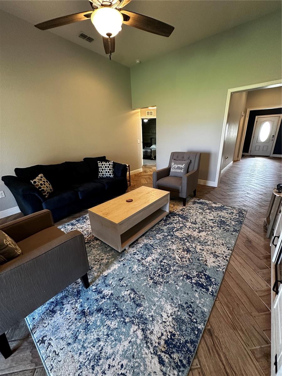 LAKE MARIANA RESERVE PH 1 - Residential Lease