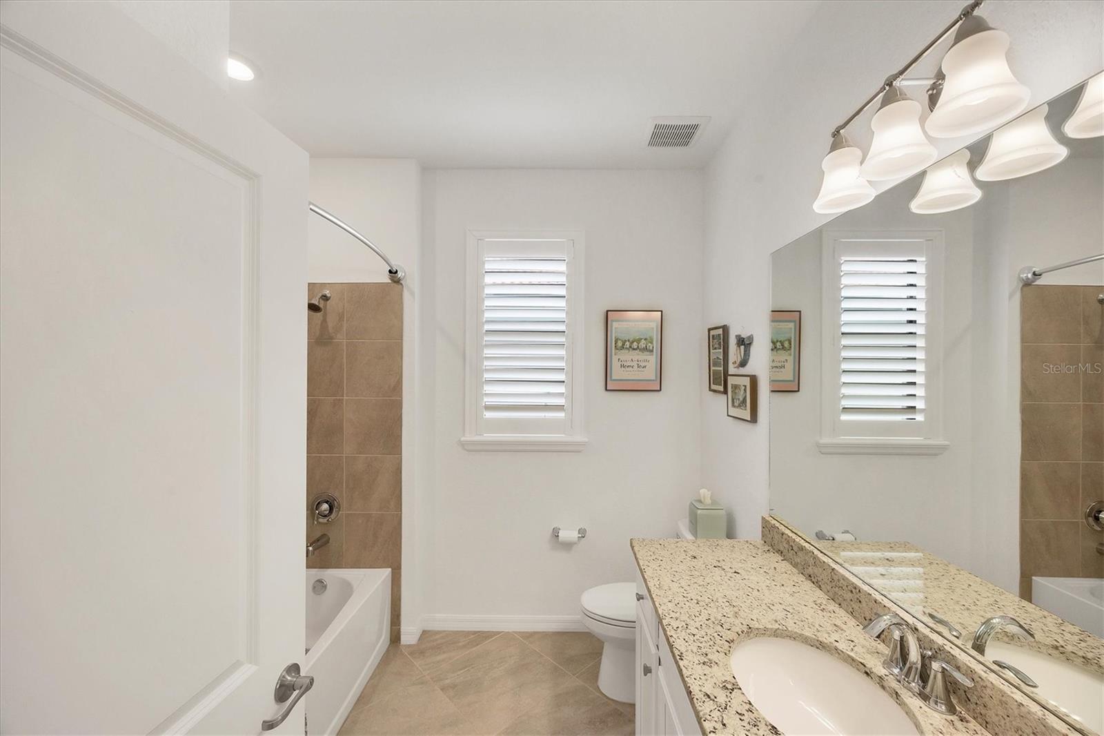 SARASOTA NATIONAL PH 13-B - Residential